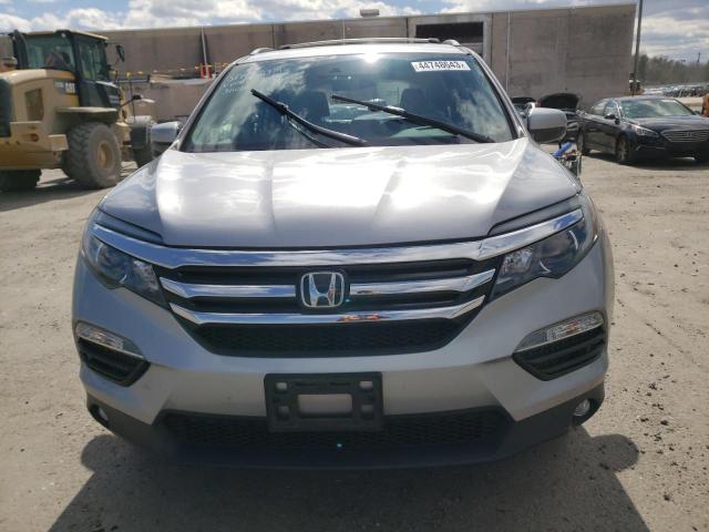 5FNYF6H95JB039998 - 2018 HONDA PILOT TOURING SILVER photo 5