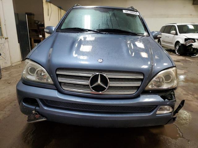 4JGAB75E65A559657 - 2005 MERCEDES-BENZ ML 500 BLUE photo 5