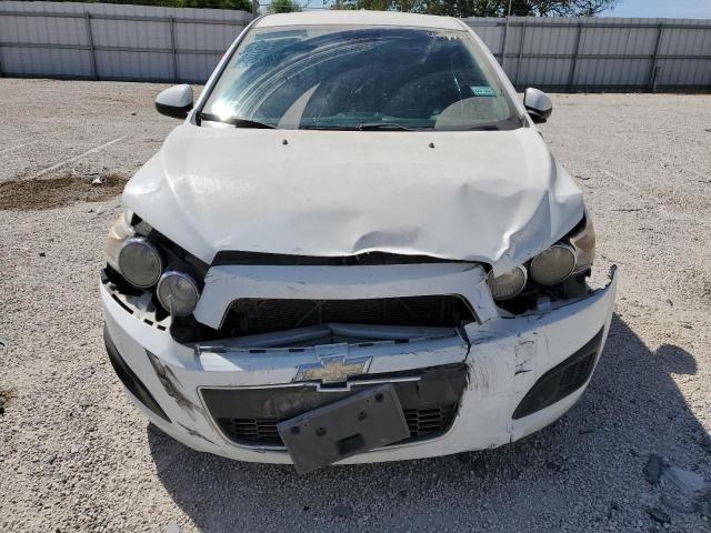 1G1JA5SH2C4166818 - 2012 CHEVROLET SONIC LS 白色 照片 5