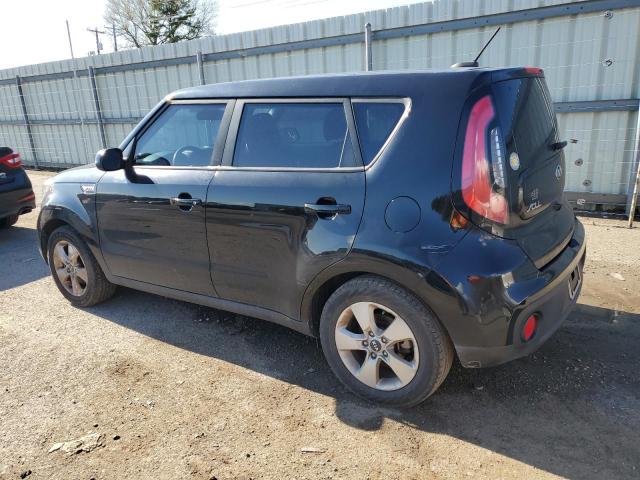 KNDJN2A26J7549325 - 2018 KIA SOUL BLACK photo 2