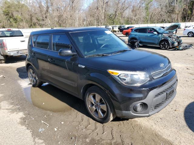 KNDJN2A26J7549325 - 2018 KIA SOUL BLACK photo 4