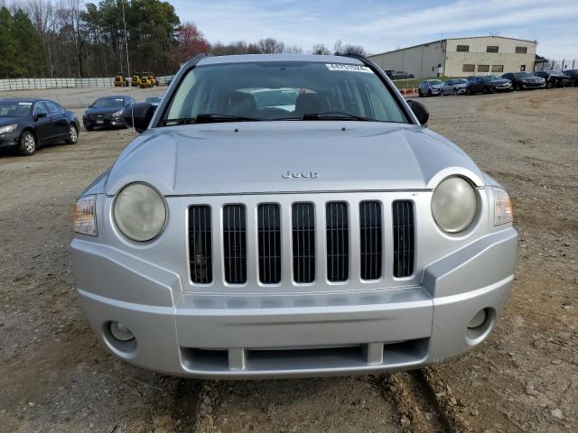 1J4FT47B59D102426 - 2009 JEEP COMPASS SPORT SILVER photo 5