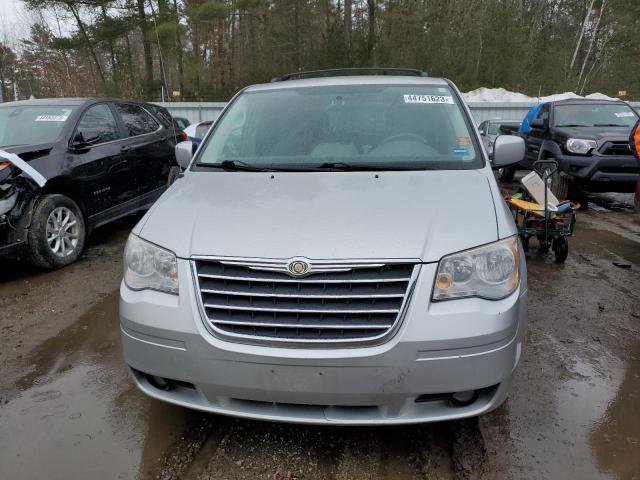 2A4RR5D13AR152434 - 2010 CHRYSLER TOWN & COU TOURING ვერცხლისფერი ფოტო 5