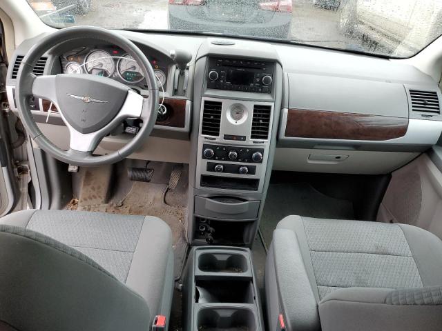 2A4RR5D13AR152434 - 2010 CHRYSLER TOWN & COU TOURING ვერცხლისფერი ფოტო 8