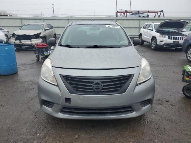 3N1CN7AP3CL837046 - 2012 NISSAN VERSA S SILVER photo 5