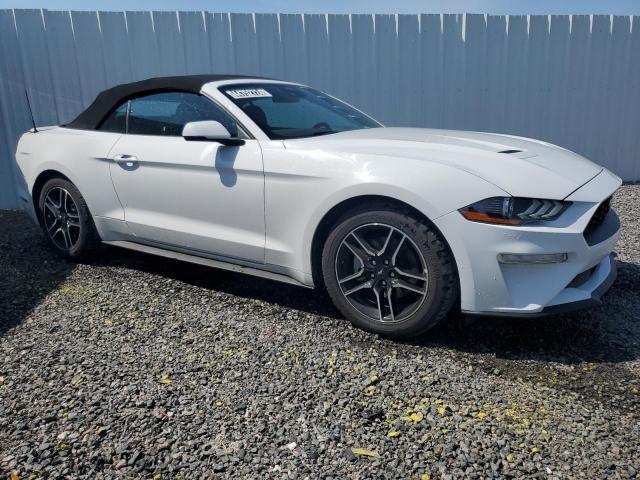 1FATP8UH5P5111332 - 2023 FORD MUSTANG WHITE photo 4