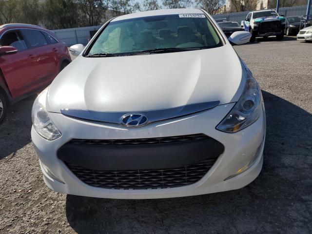 KMHEC4A41DA096187 - 2013 HYUNDAI SONATA HYBRID WHITE photo 5