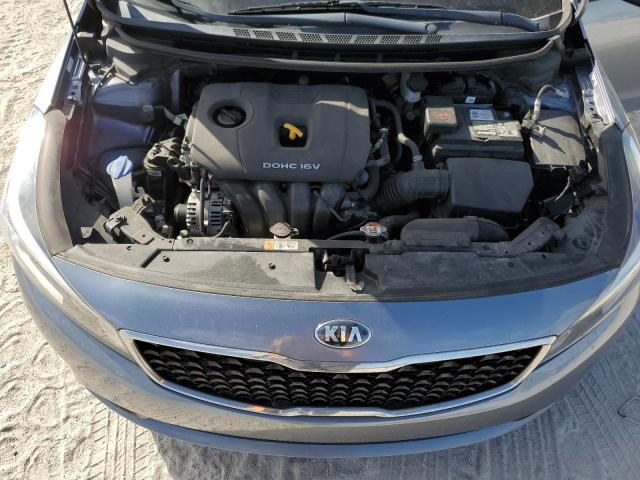 3KPFL4A73HE143712 - 2017 KIA FORTE LX GRAY photo 11