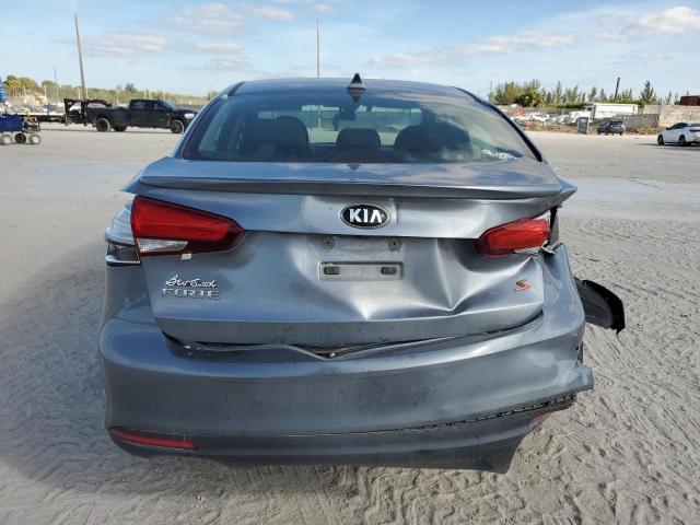 3KPFL4A73HE143712 - 2017 KIA FORTE LX GRAY photo 6