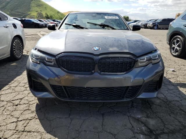 3MW5U7J0XN8C26381 - 2022 BMW M340I GRAY photo 5