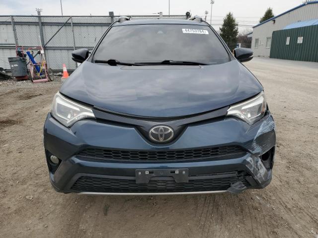 JTMJFREV4JJ176993 - 2018 TOYOTA RAV4 SE BLUE photo 5