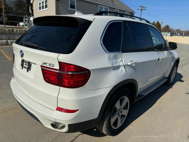 5UXZW0C5XD0B96050 - 2013 BMW X5 XDRIVE35D WHITE photo 3