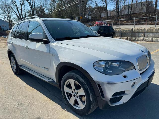 5UXZW0C5XD0B96050 - 2013 BMW X5 XDRIVE35D WHITE photo 4