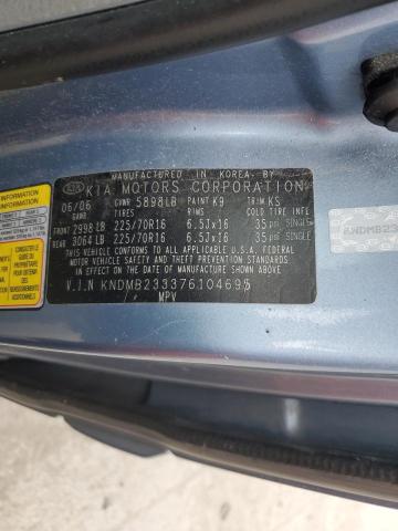 KNDMB233376104695 - 2007 KIA SEDONA EX BLUE photo 13