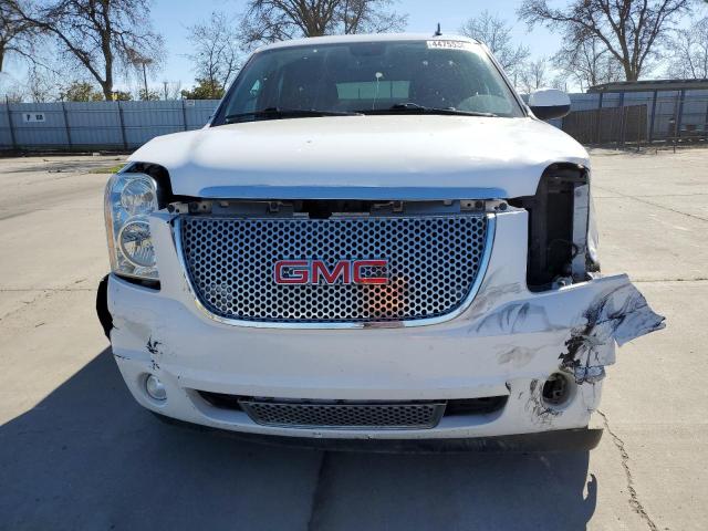 1GKS2CE05ER196361 - 2014 GMC YUKON SLT WHITE photo 5