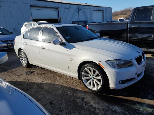 WBAPK7C51BF087851 - 2011 BMW 328 XI WHITE photo 4