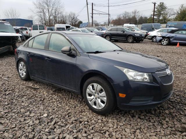 1G1PA5SG4E7179850 - 2014 CHEVROLET CRUZE LS BLUE photo 4