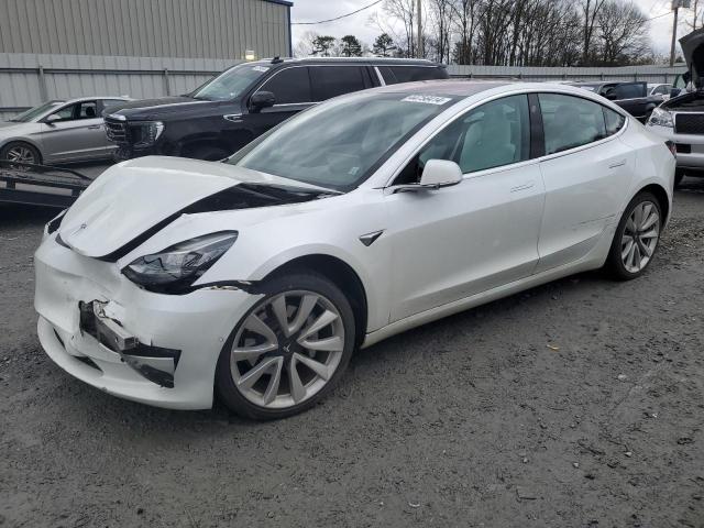 5YJ3E1EA8JF155890 - 2018 TESLA MODEL 3 WHITE photo 1