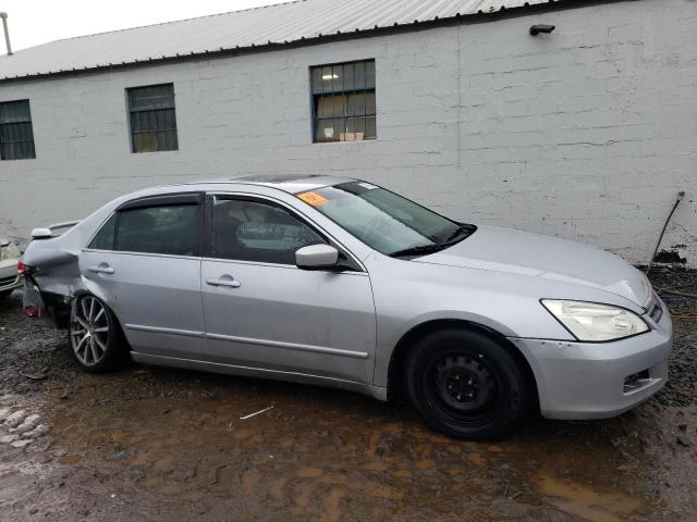 1HGCM66555A004071 - 2005 HONDA ACCORD EX GRAY photo 4