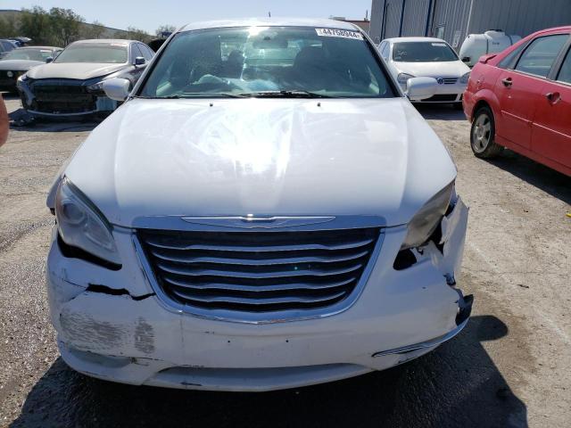 1C3CCBAB9CN320624 - 2012 CHRYSLER 200 LX WHITE photo 5