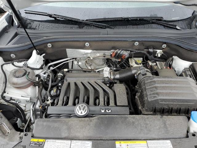 1V2RE2CA0MC232450 - 2021 VOLKSWAGEN ATLAS CROS SE Белый фото 11
