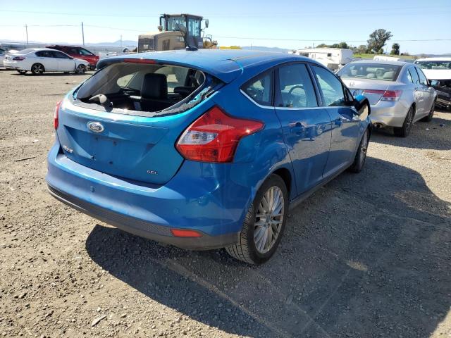 1FAHP3M20CL302716 - 2012 FORD FOCUS SEL BLUE photo 3