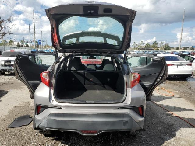NMTKHMBX0JR014366 - 2018 TOYOTA C-HR XLE Արծաթագույն լուսանկար 6