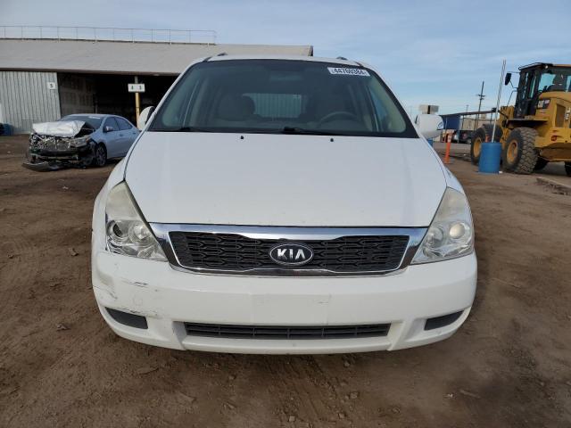 KNDMG4C73C6493414 - 2012 KIA SEDONA LX WHITE photo 5