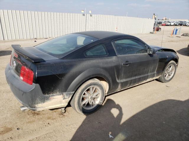 1ZVFT80N855143779 - 2005 FORD MUSTANG BLACK photo 3