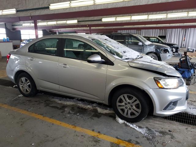 1G1JA5SH3J4118760 - 2018 CHEVROLET SONIC LS SILVER photo 4