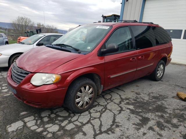 2C4GP54L55R530568 - 2005 CHRYSLER TOWN & COU TOURING 红色 照片 1