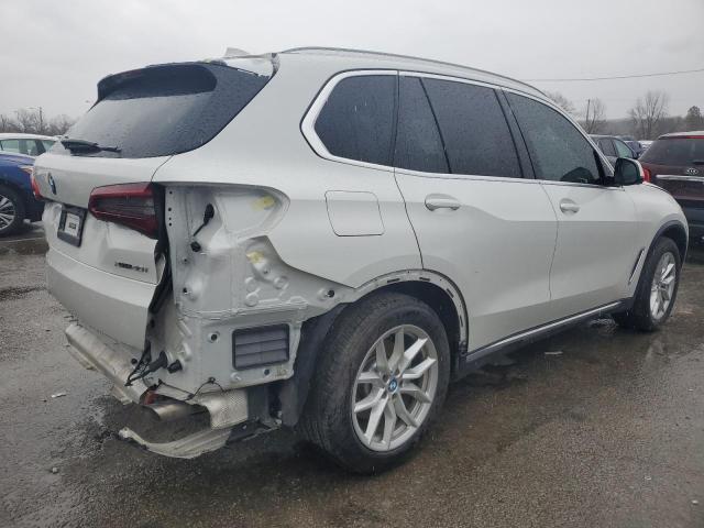 5UXCR6C02L9B10759 - 2020 BMW X5 XDRIVE40I WHITE photo 3