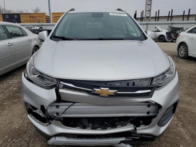 KL7CJLSB4HB230762 - 2017 CHEVROLET TRAX 1LT SILVER photo 5