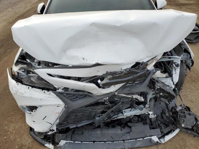 4T1T11BK2RU117000 - 2024 TOYOTA CAMRY SE NIGHT SHADE WHITE photo 11