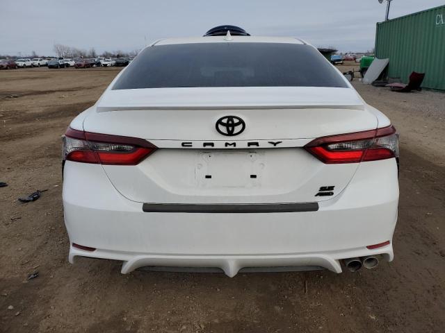 4T1T11BK2RU117000 - 2024 TOYOTA CAMRY SE NIGHT SHADE WHITE photo 6