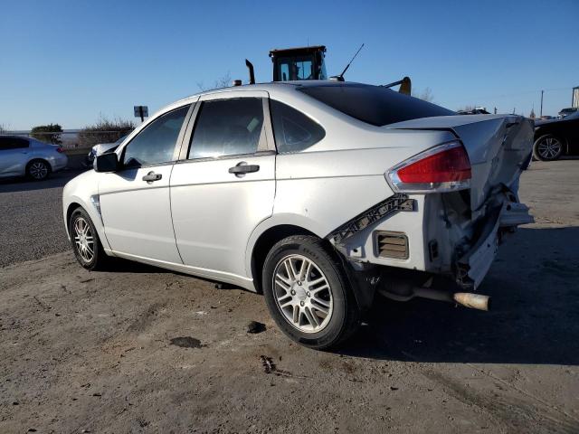 1FAHP35N98W181277 - 2008 FORD FOCUS SE SILVER photo 2