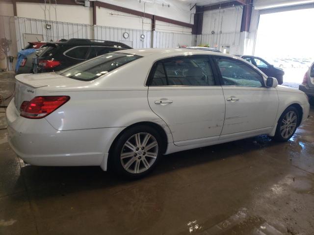 4T1BK36B46U069591 - 2006 TOYOTA AVALON XL WHITE photo 3