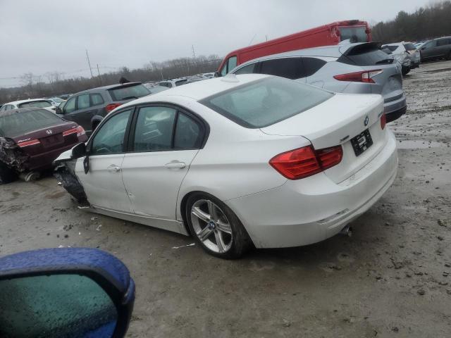 WBA3C3C57DF979920 - 2013 BMW 320 I XDRIVE WHITE photo 2