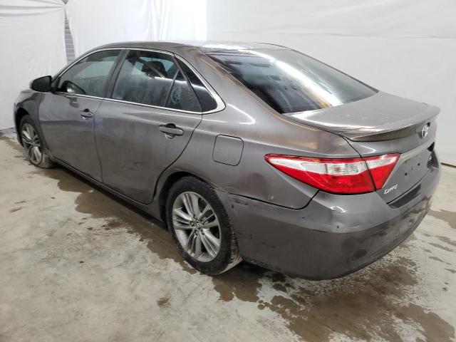 4T1BF1FK8FU112645 - 2015 TOYOTA CAMRY LE GRAY photo 2