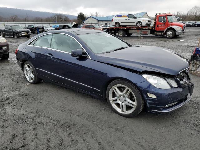 WDDKJ8JB7DF214531 - 2013 MERCEDES-BENZ E 350 4MATIC BLUE photo 4