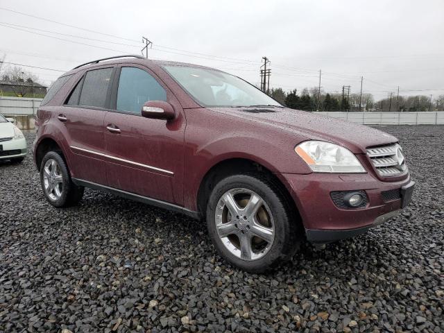 4JGBB75E56A055137 - 2006 MERCEDES-BENZ ML 500 MAROON photo 4