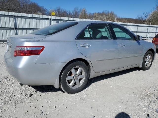 4T4BE46K28R019567 - 2008 TOYOTA CAMRY CE SILVER photo 3