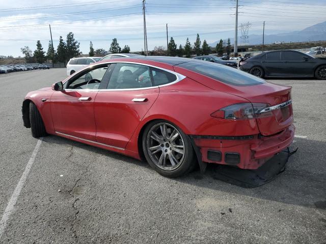 5YJSA1E22LF401139 - 2020 TESLA MODEL S RED photo 2