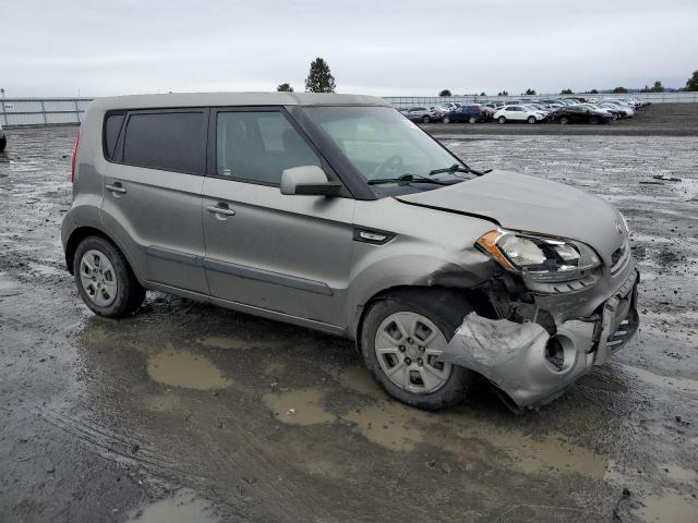 KNDJT2A58D7619802 - 2013 KIA SOUL GRAY photo 4