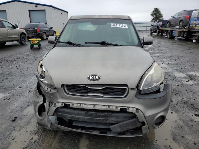 KNDJT2A58D7619802 - 2013 KIA SOUL GRAY photo 5