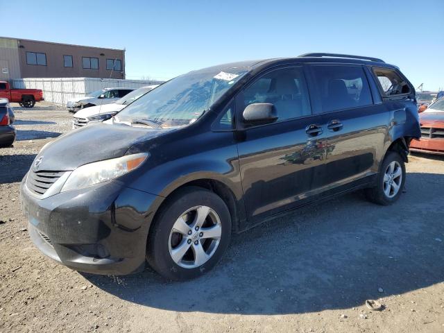 2013 TOYOTA SIENNA LE, 