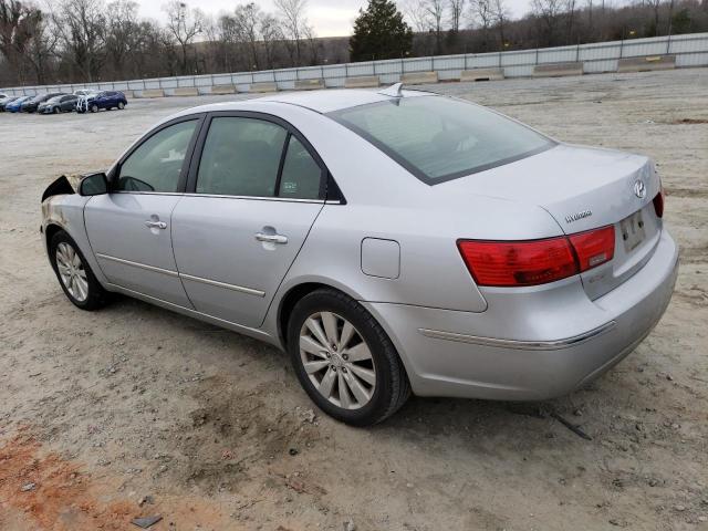 5NPEU4AC2AH628365 - 2010 HYUNDAI SONATA SE SILVER photo 2