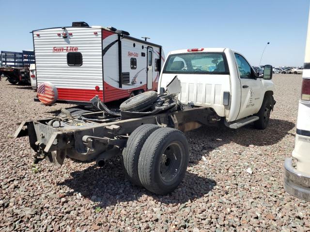 1GB3CZC83EF118675 - 2014 CHEVROLET SILVERADO C3500 WHITE photo 3