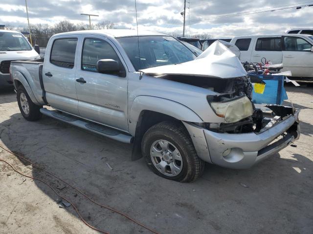 5TEMU52N28Z530686 - 2008 TOYOTA TACOMA DOUBLE CAB LONG BED SILVER photo 4