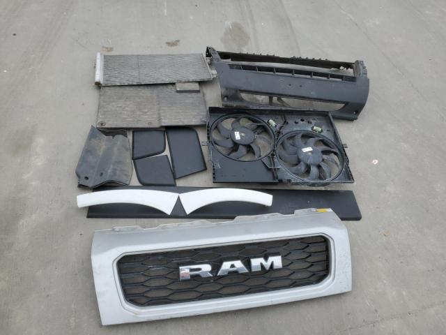 3C6TRVAG6LE109173 - 2020 RAM PROMASTER 1500 STANDARD WHITE photo 13